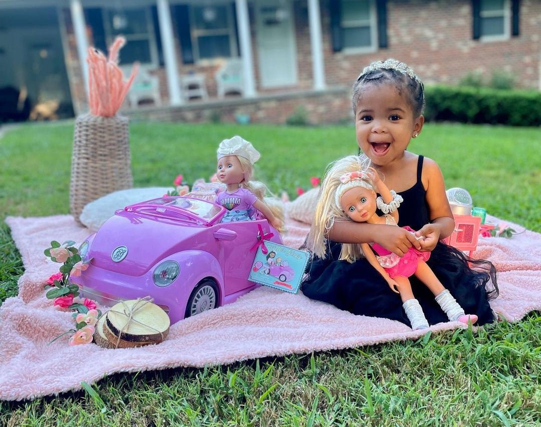 Here’s How to Take Dolls Outside - MaisonBattat