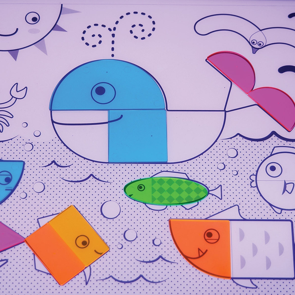 8 Ways to Play: Bright Explorer™ Light Box - MaisonBattat