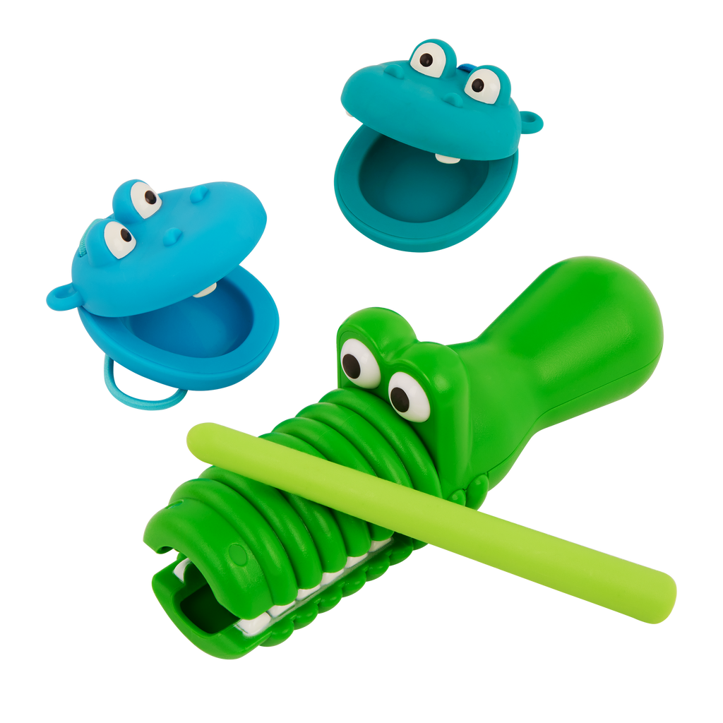 Percussion set in drum storage case with strap