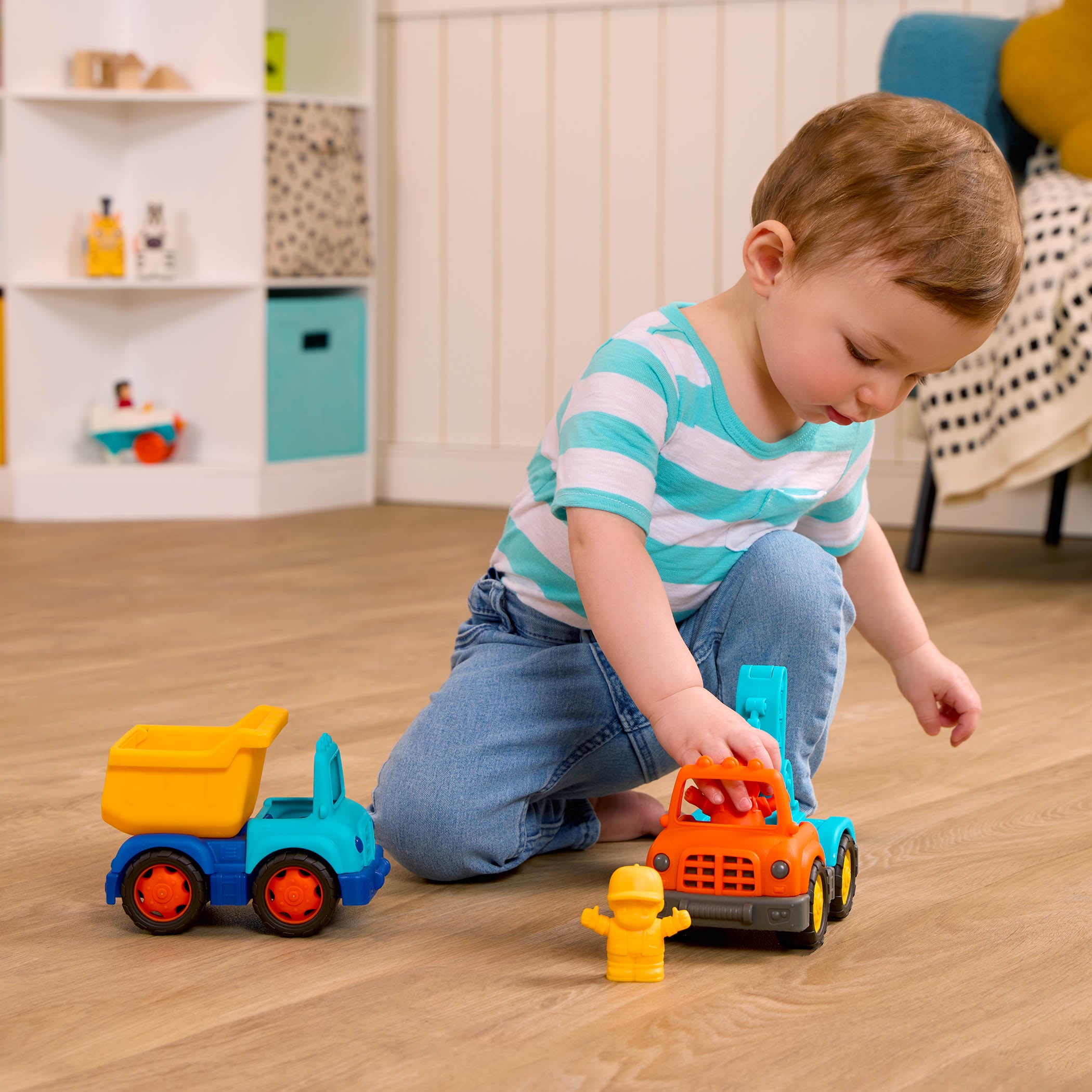 Mini vehicle crane truck, dump truck, and 2 drivers