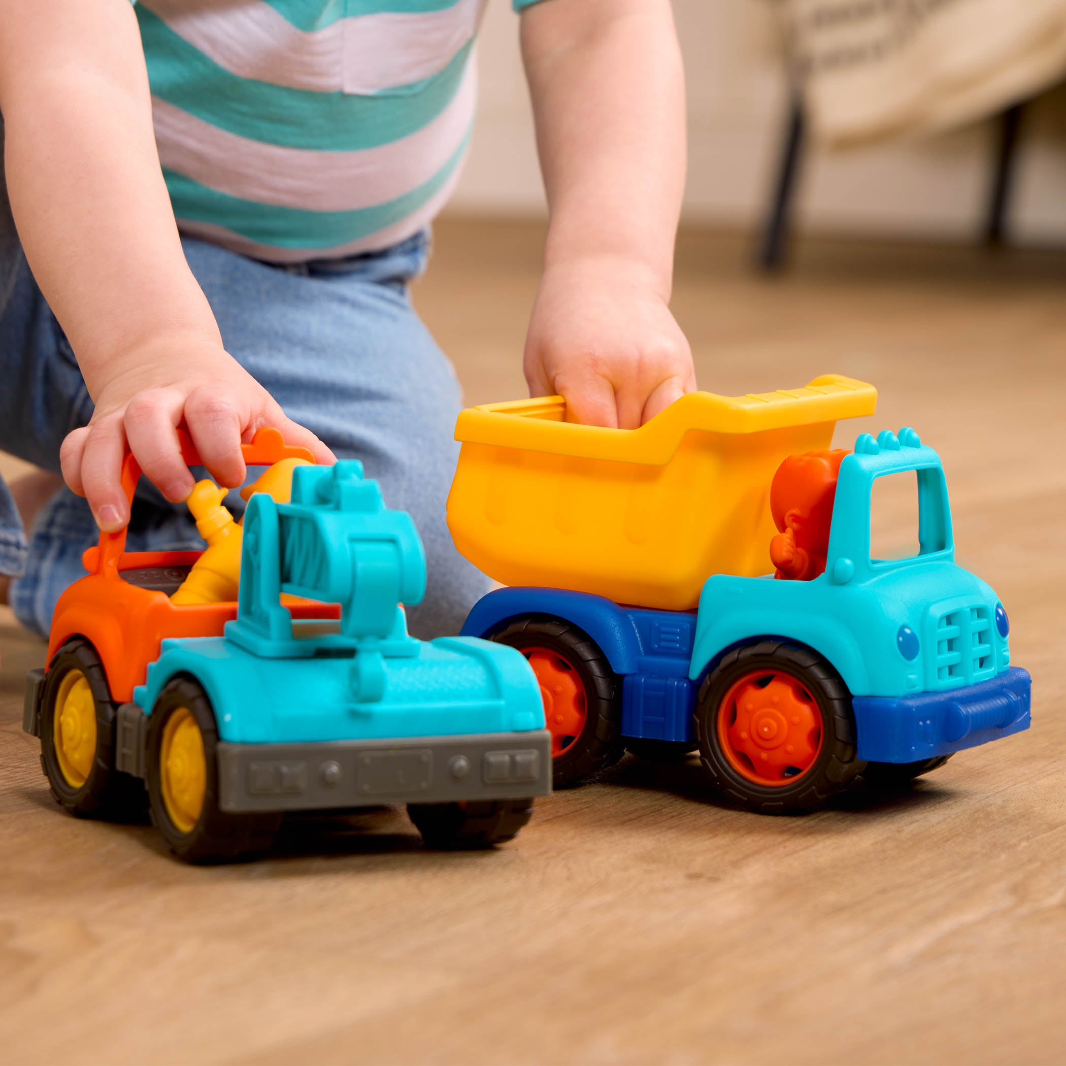 Mini vehicle crane truck, dump truck, and 2 drivers