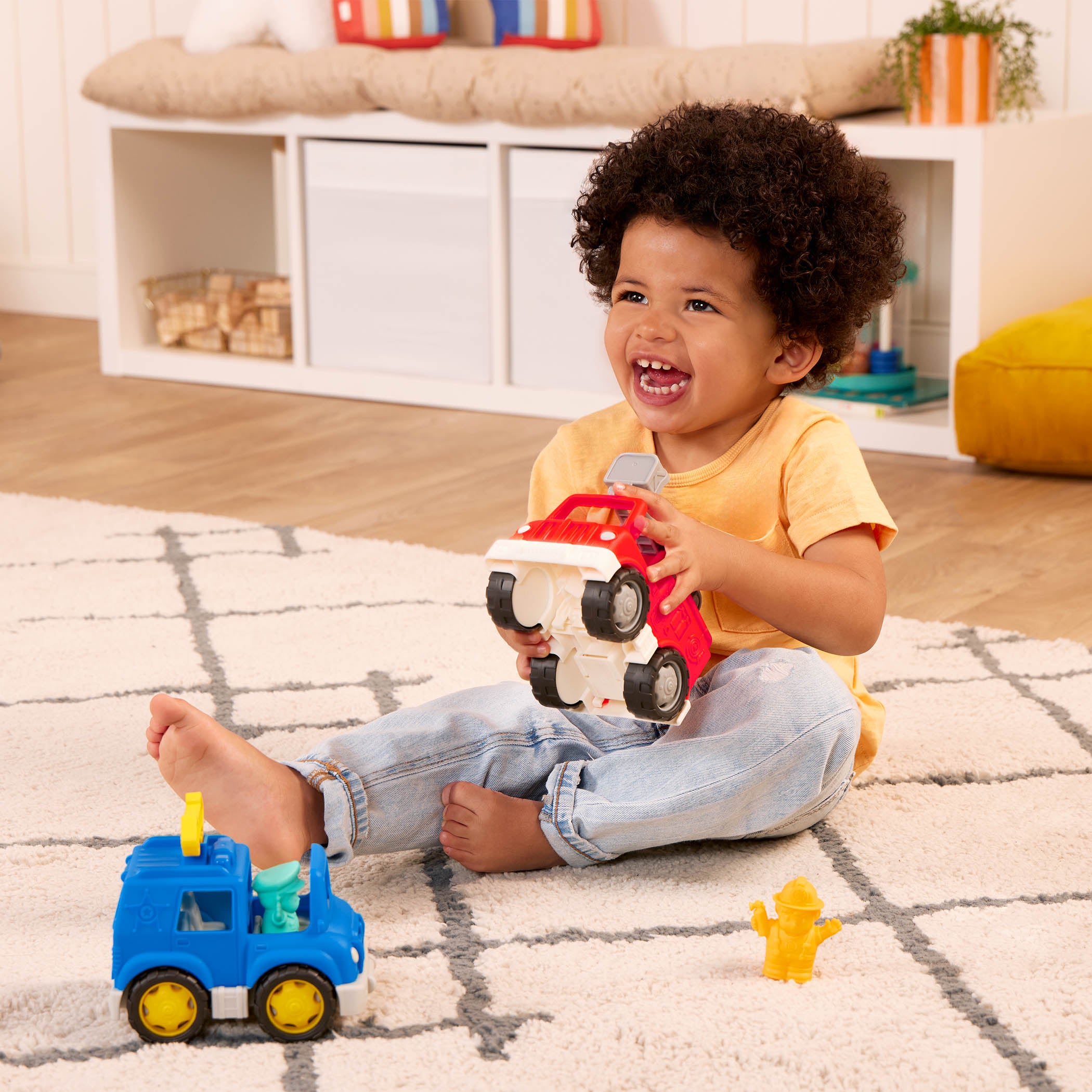 Mini vehicle police SUV, fire truck, and 2 drivers