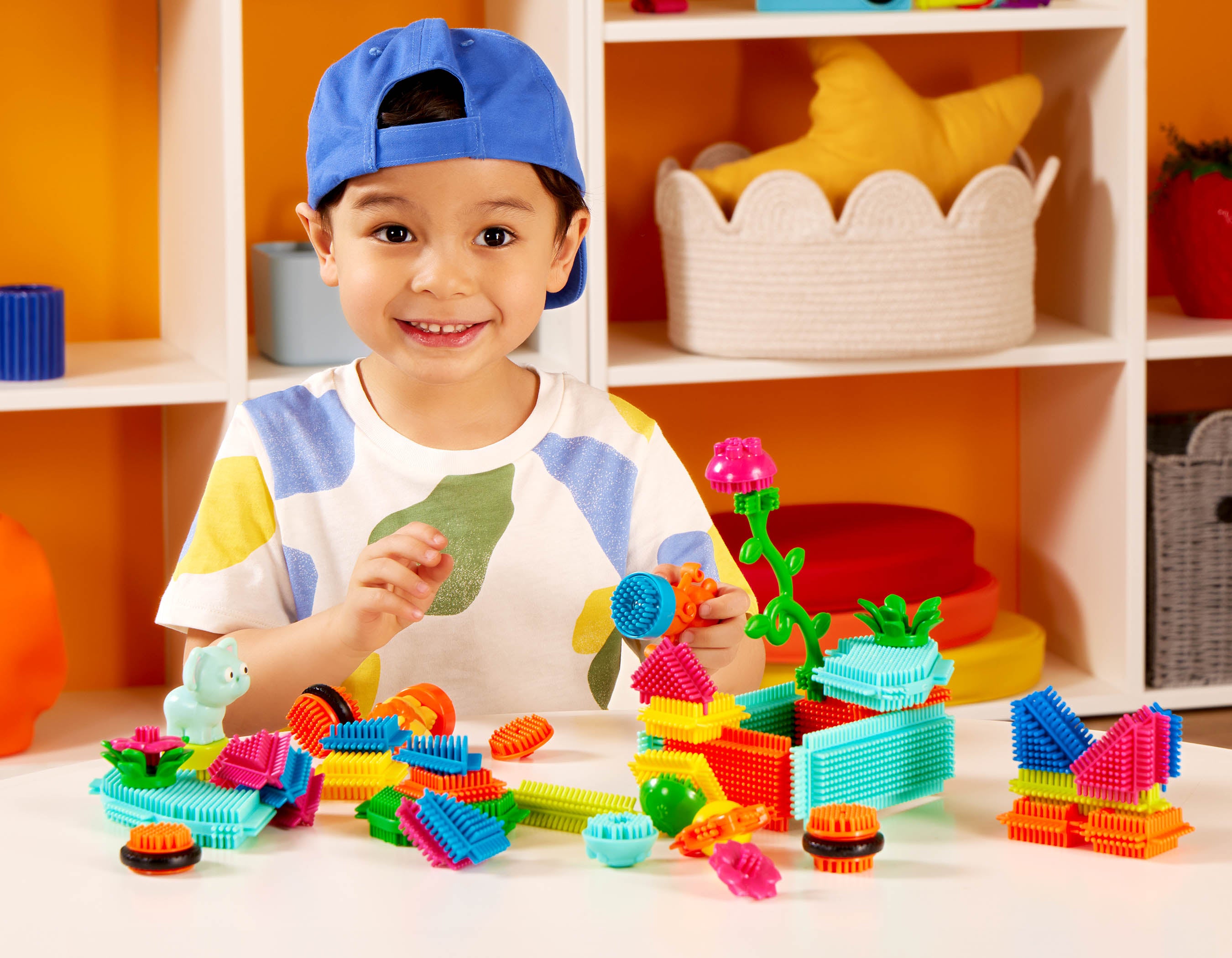 Building Block pieces with storage bucket
