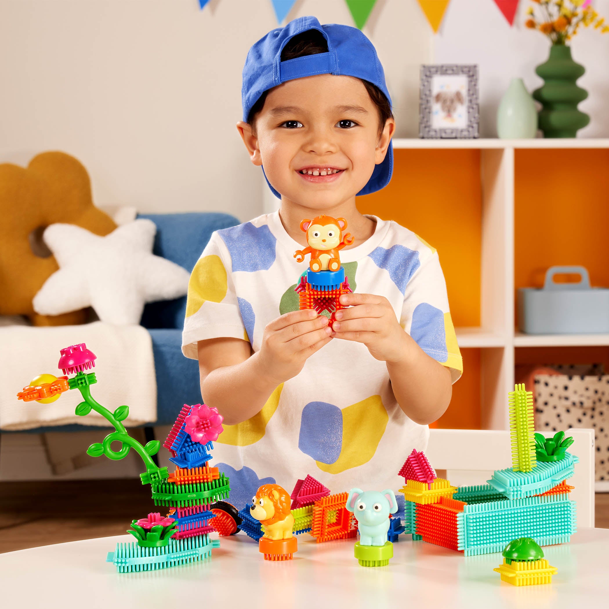 Building Block pieces with storage bucket