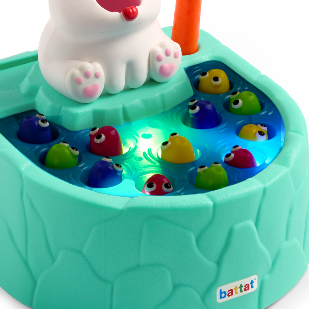 Feed Me! Polar Bear Fishing Game