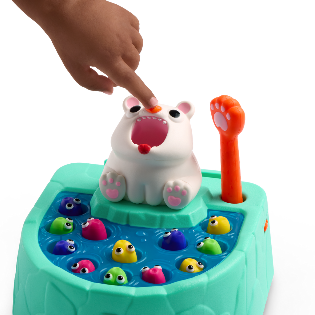 Feed Me! Polar Bear Fishing Game