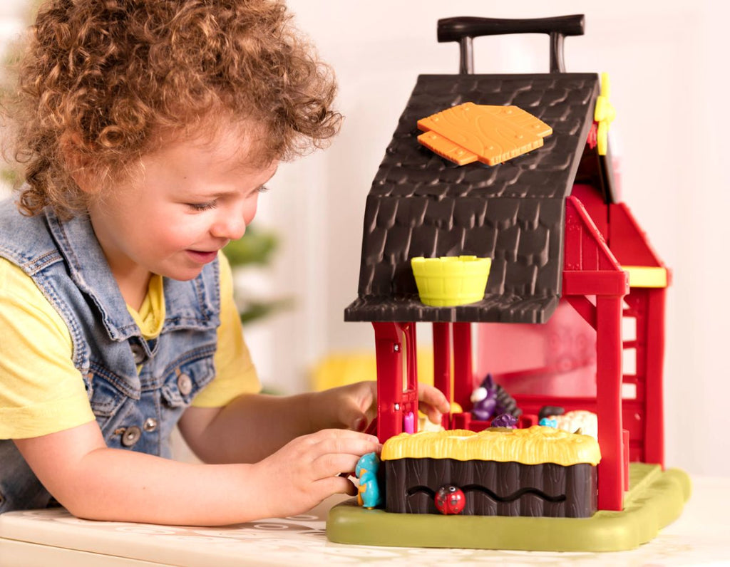 Interactive toy barn.