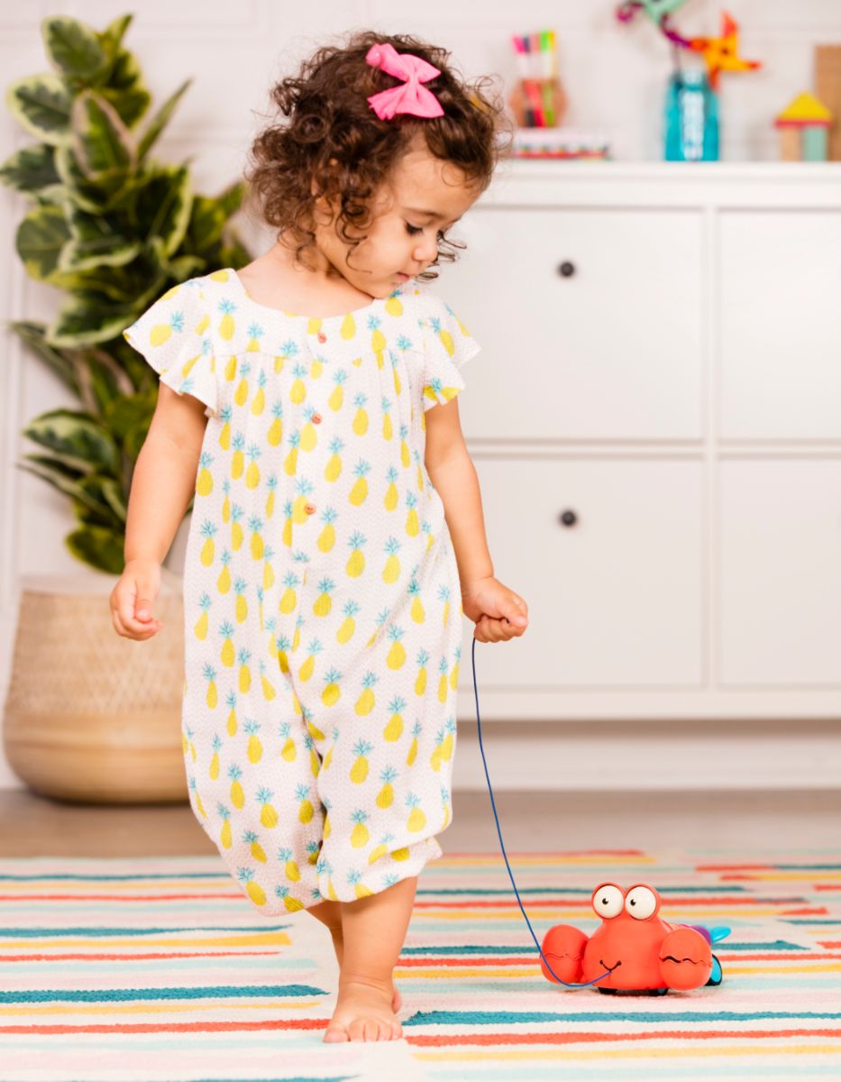 Pull-along lobster toy.