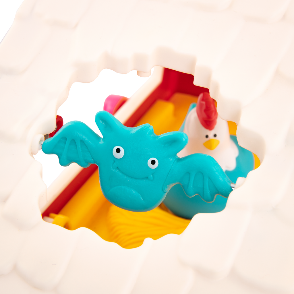 Toy barn with animals.