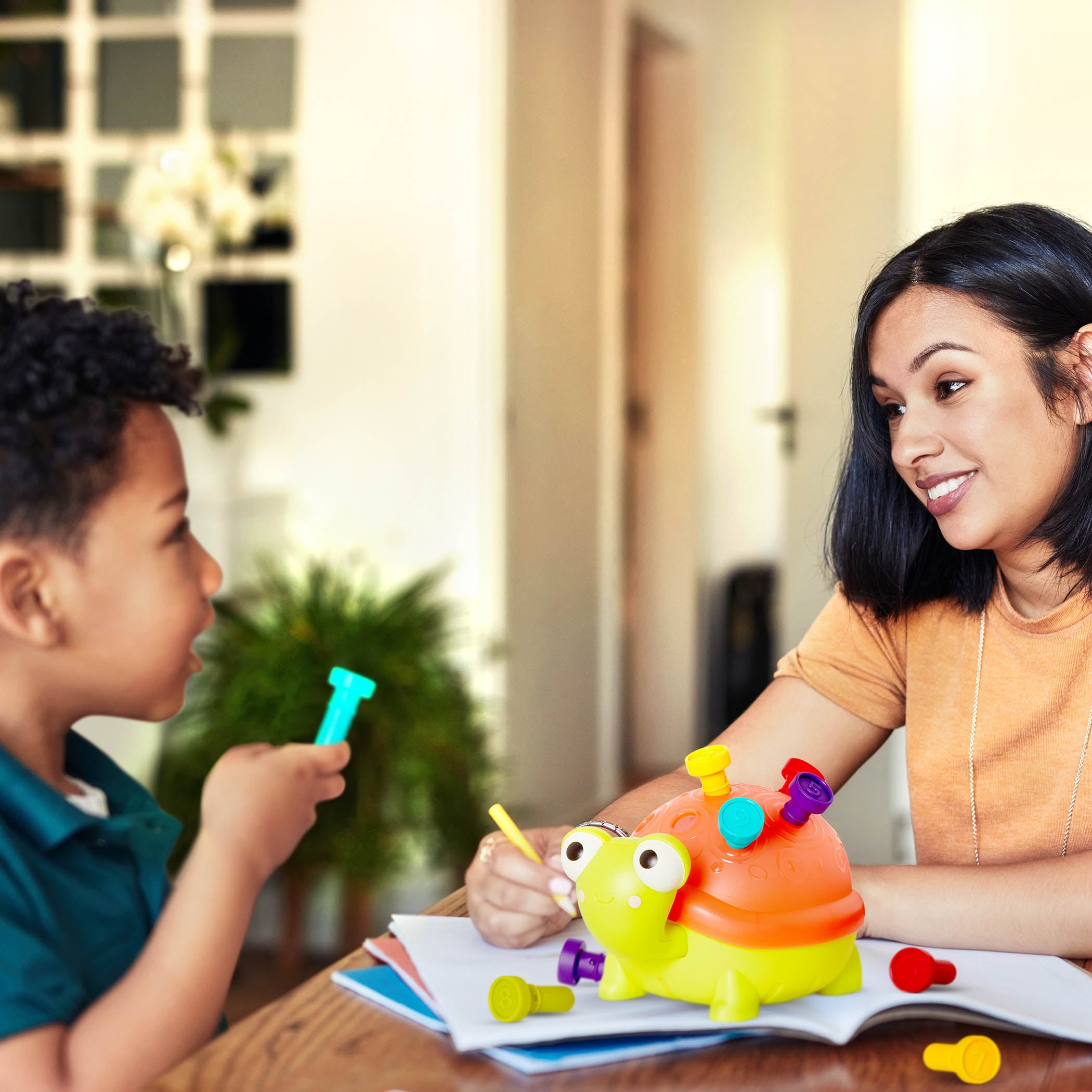 Light-up turtle counting toy.