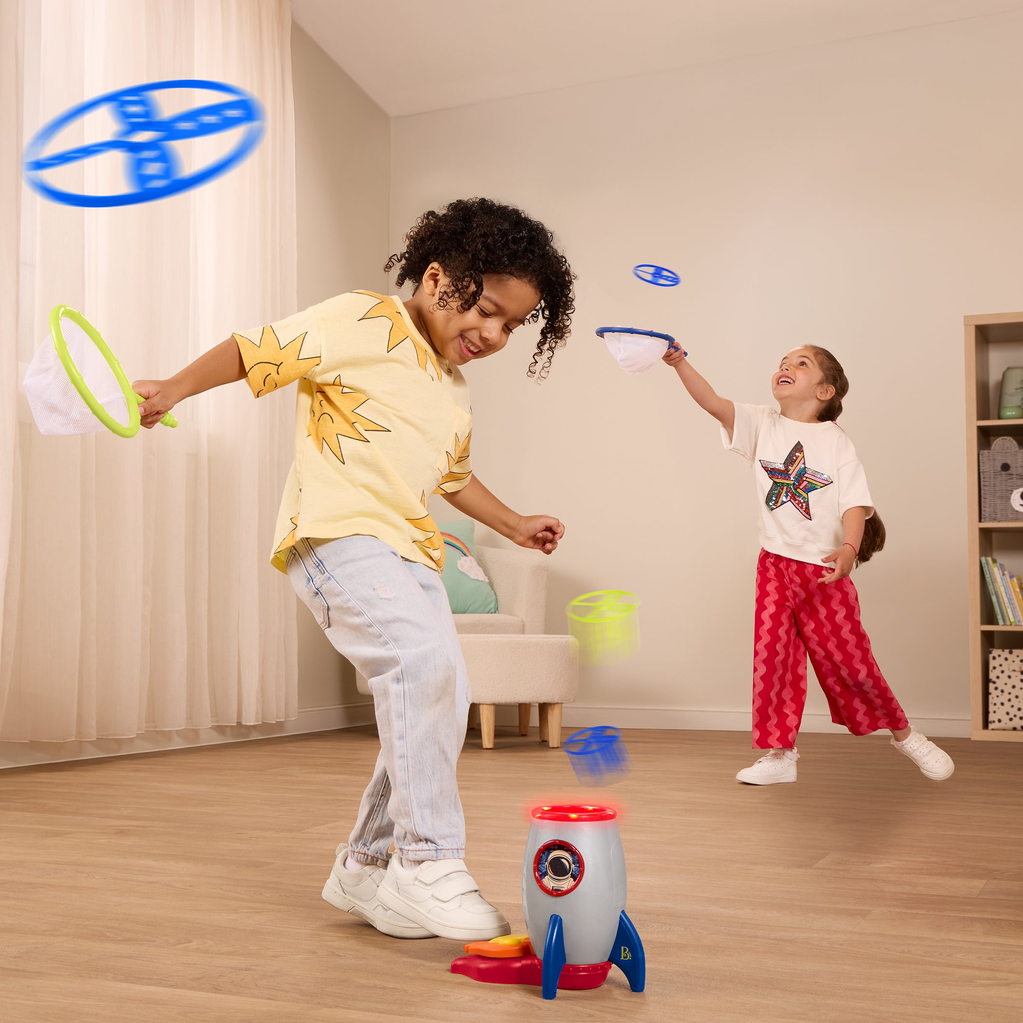 Light-up disc launcher toy