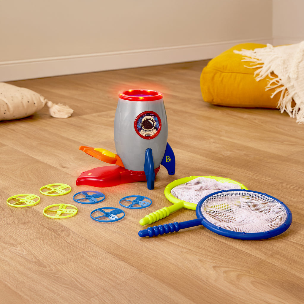 Light-up disc launcher toy