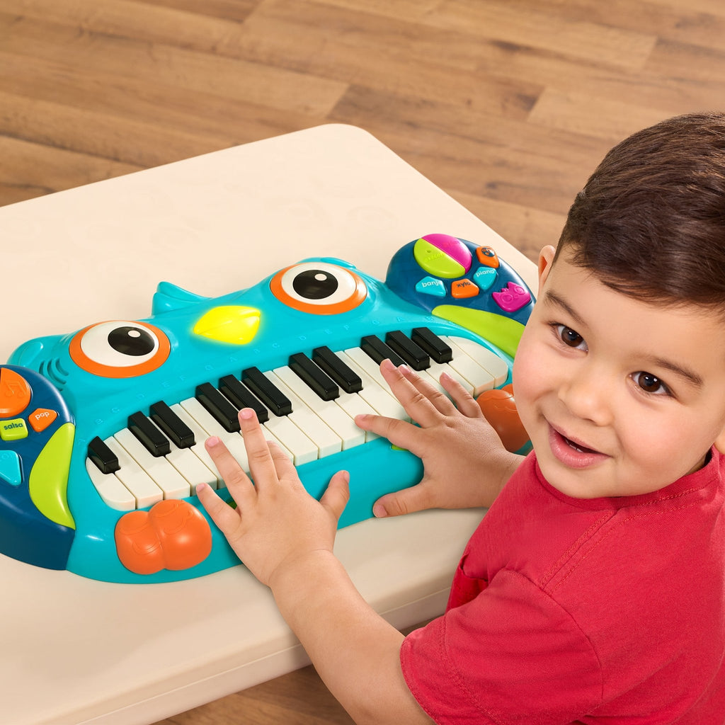 Interactive hoo-sical owl keyboard