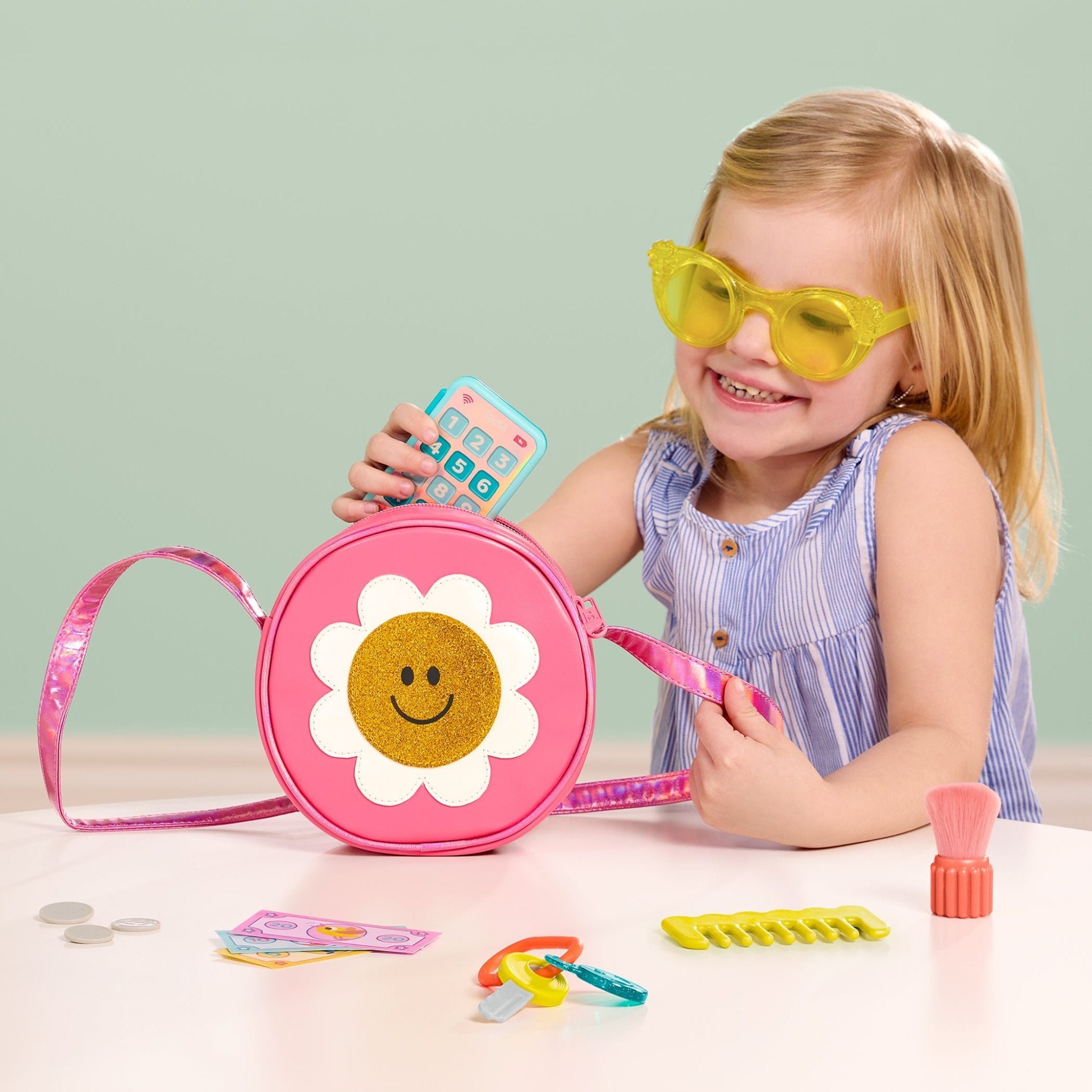 Daisy Daydream Purse Set pretend play for kids