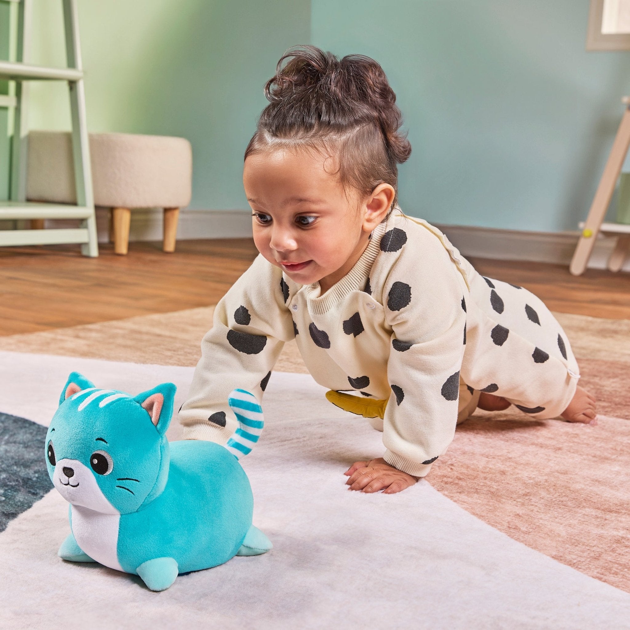 Wobble 'n' Go Animated Plush Cat plush toy early learning for babies