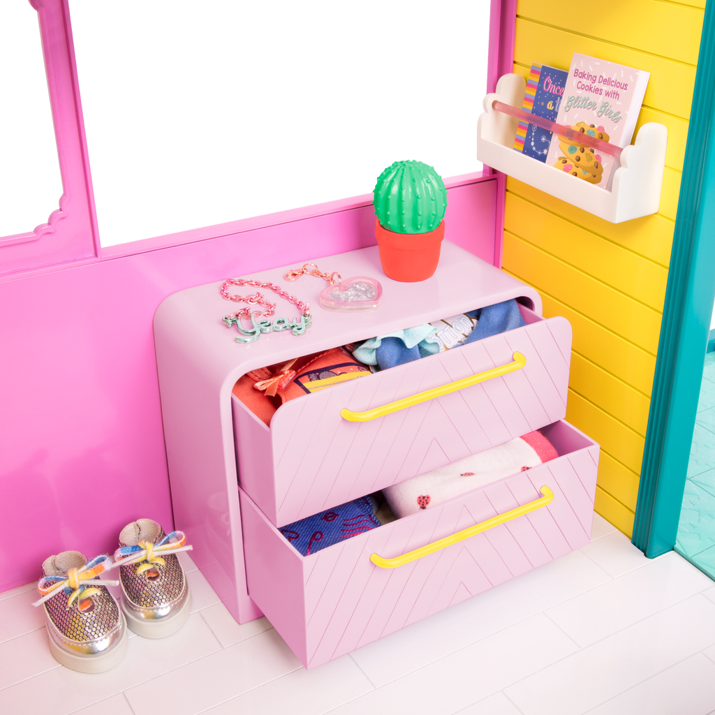 Caravan home playset