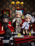 Black and White Spectrum - Laura