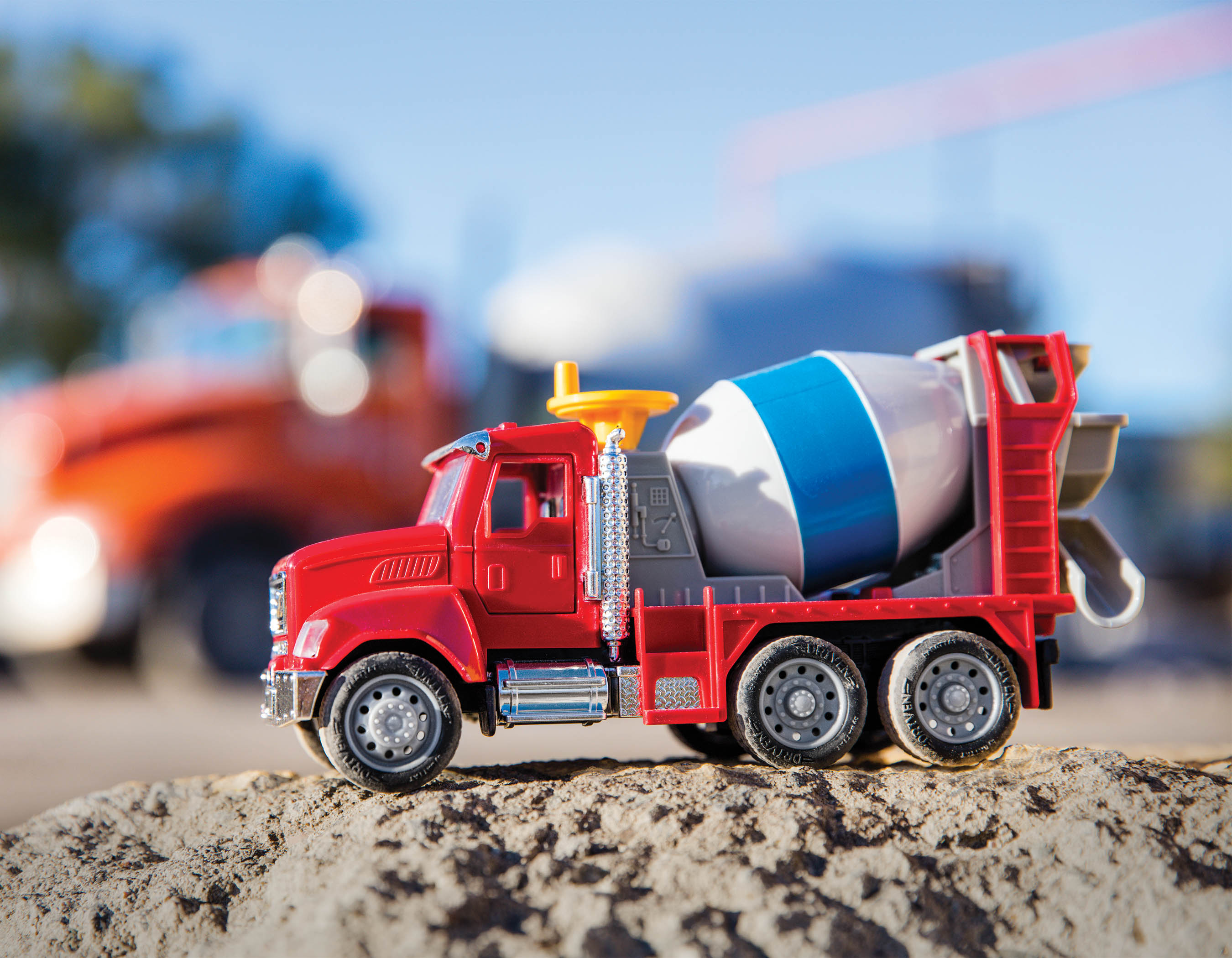 Small Micro Series Red toy cement mixer
