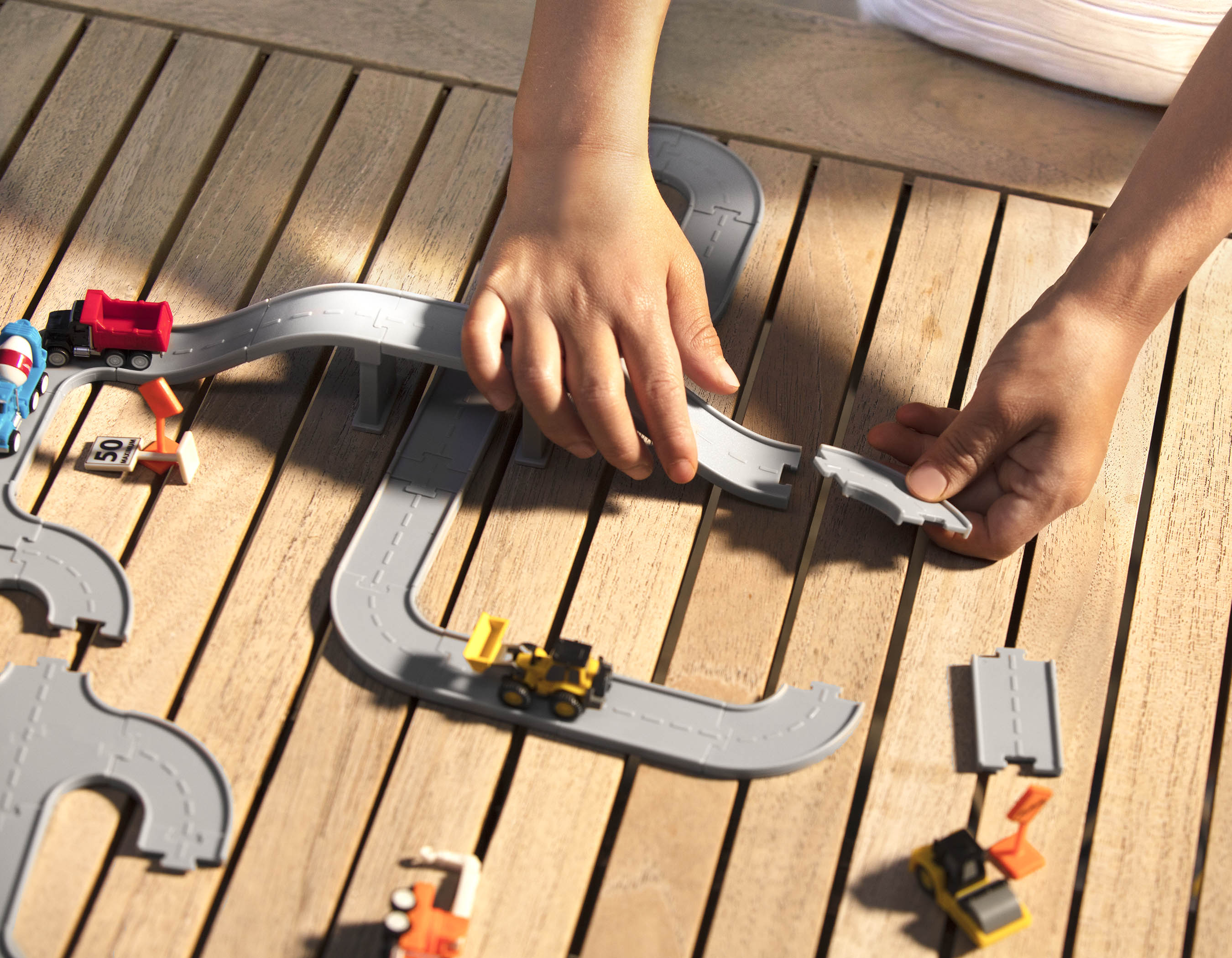 Mini Pocket Series Car Track Playset