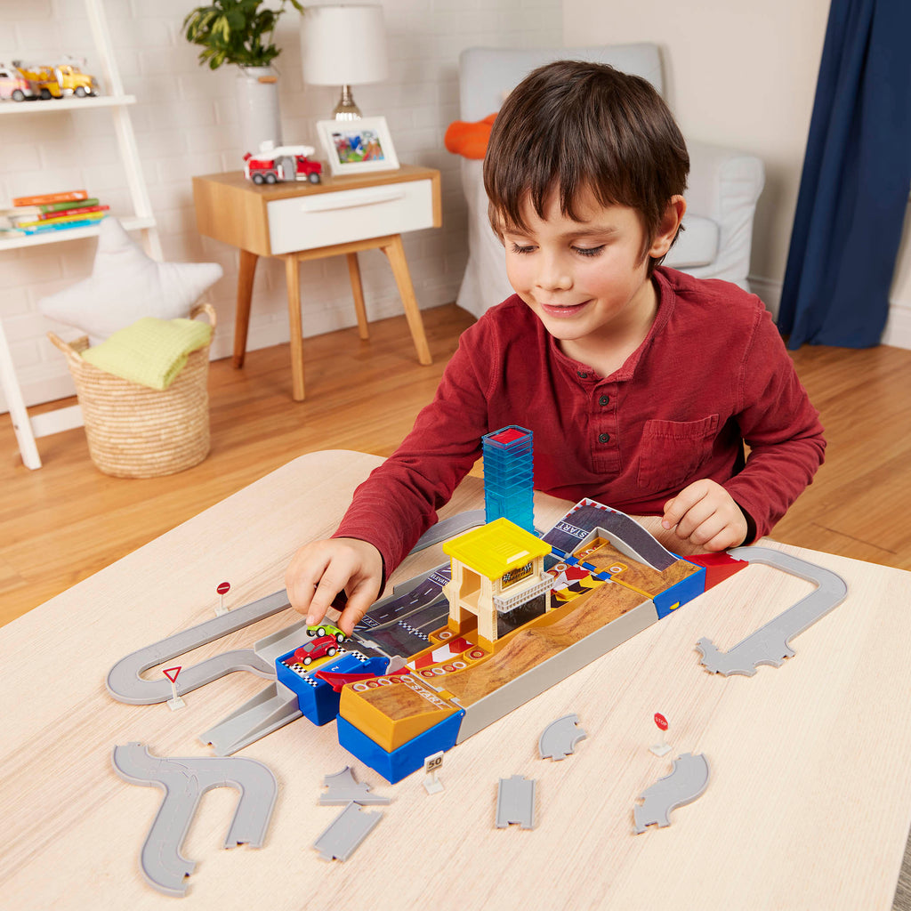 Driven Pocket 2 in 1 Race Track Fleet