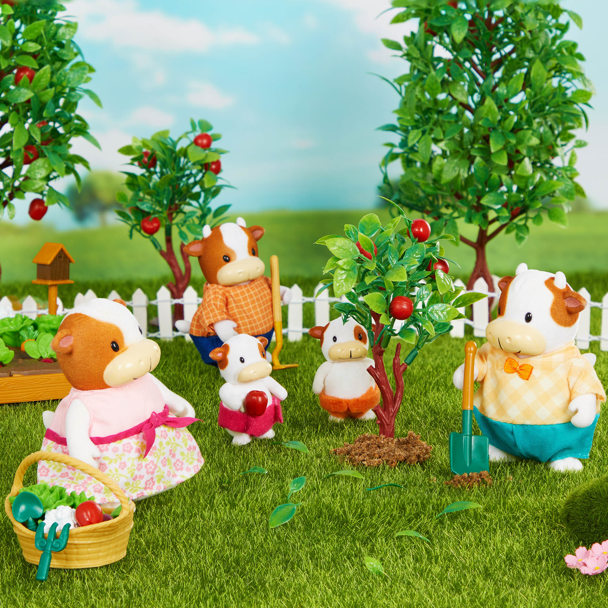 Sheep figurine with gardening playset