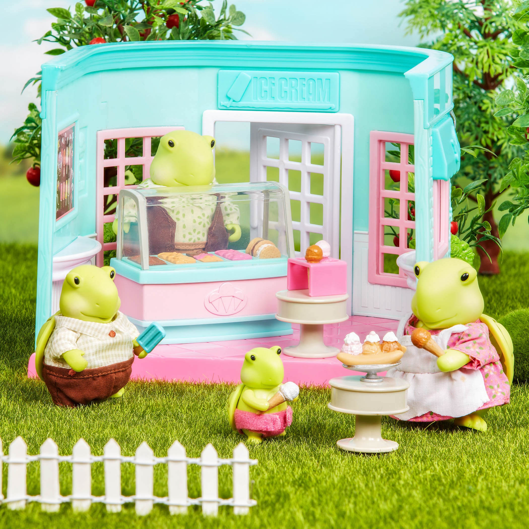 Ice cream parlor playset